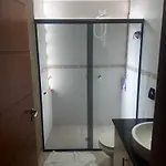 Quarto Em Apartamento No Centro De Foz