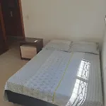 Quarto Em Apartamento No Centro De Foz
